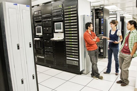 Be a Global Data Centre Leader – Your Strategic Passport to Singapore and Australia.